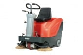 Подметальная машина Hako Sweepmaster B800 R Подметальная машина Hako Sweepmaster B800 R